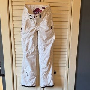 Liquid Women’s White Ski Snowboard Pants Small Petite USED